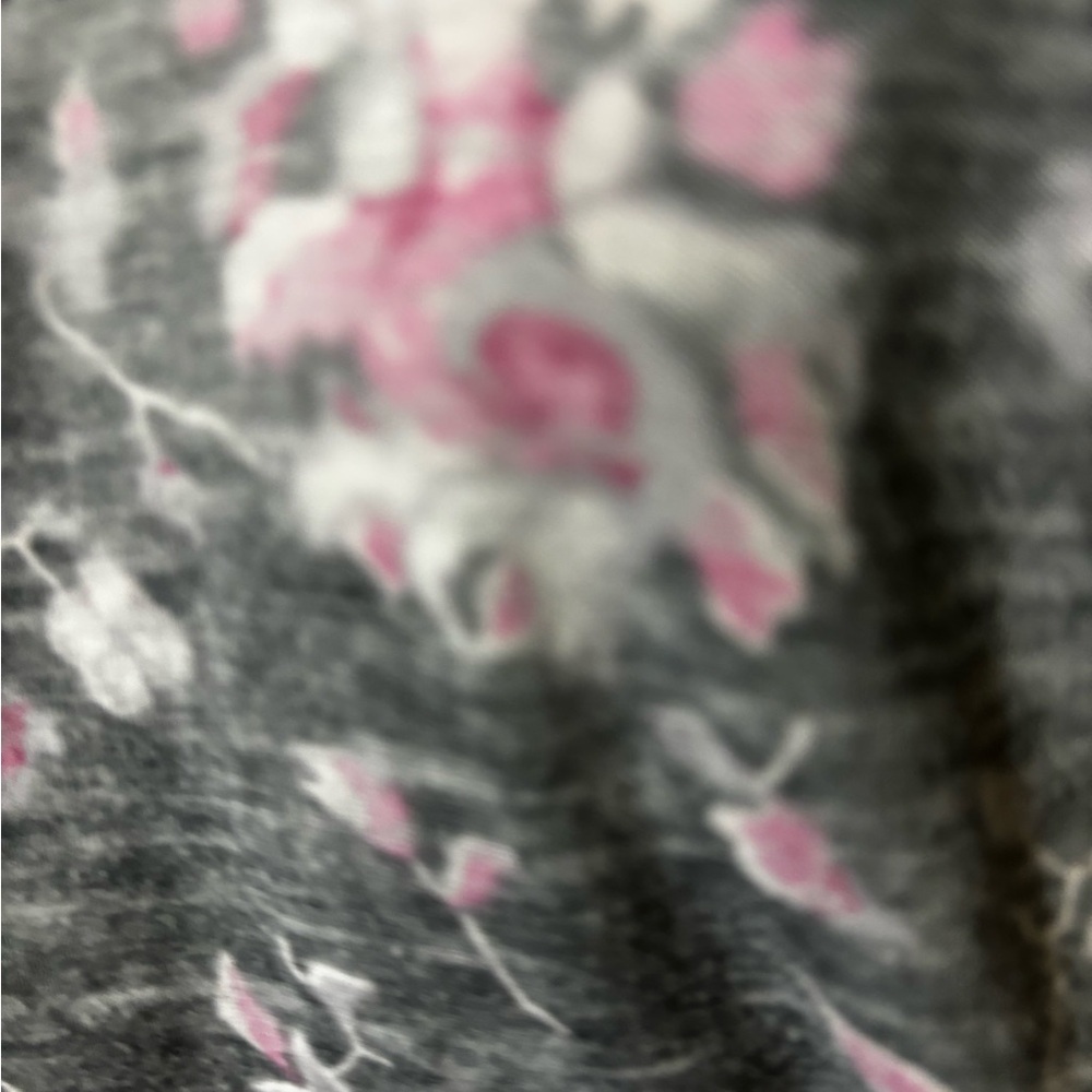 Lucky Brand Gray and Pink Floral Short Sleeve Top - Picture 2 of 3